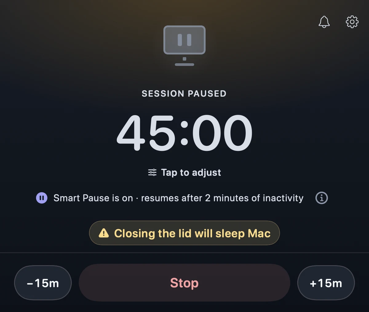The Awake Qubit popover with a paused session reading 45:00, and a note that Smart Pause is on and resumes after two minutes of inactivity.